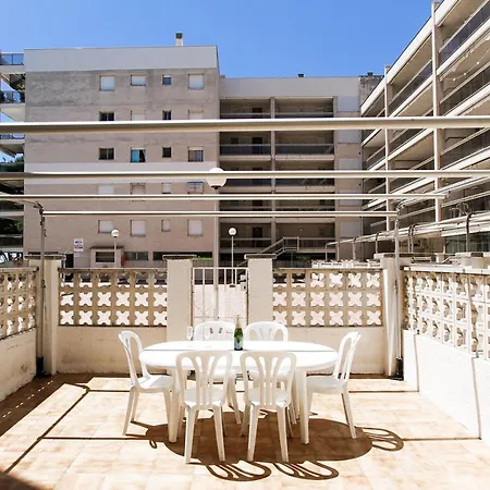 Nuevo Cala Daurada 1 סאלו